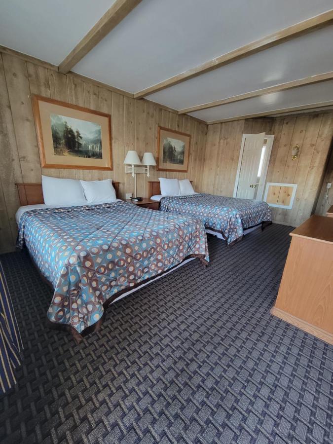 בישופ Townhouse Motel מראה חיצוני תמונה