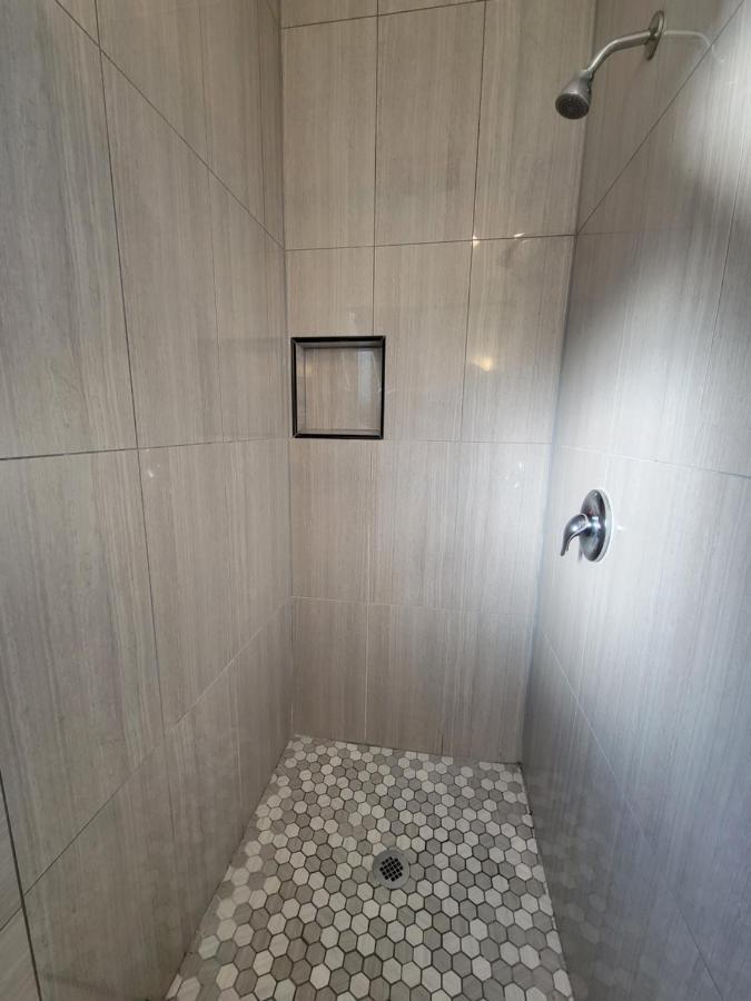 בישופ Townhouse Motel מראה חיצוני תמונה