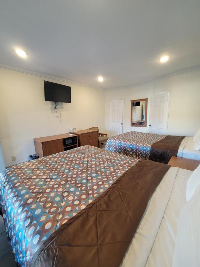 בישופ Townhouse Motel מראה חיצוני תמונה
